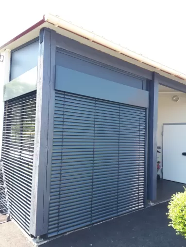 Pose de votre brise soleil à lame orientable à Montauban, Nègrepelisse, Alu Project