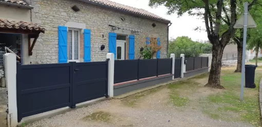 Installation de votre portail battant, clôture et portillon à Saint-Martial, Nègrepelisse, Alu Project