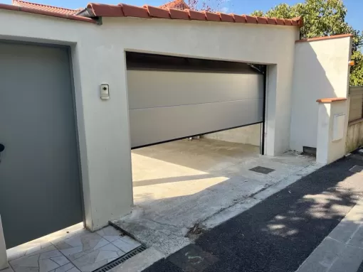 Installation de votre porte de garage à Septfonds, Nègrepelisse, Alu Project