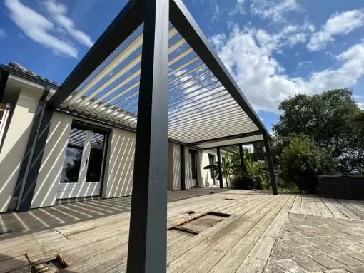 Installation de pergola sur mesure à Bressols, Nègrepelisse, Alu Project