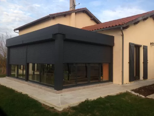 Installation de véranda avec volet roulant à Canals, Nègrepelisse, Alu Project
