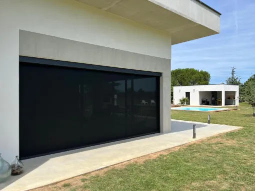 Installation d’un store zip à Cahors, Nègrepelisse, Alu Project