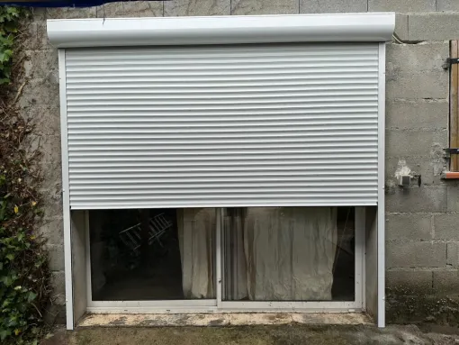 Installation de volets roulants en aluminium à Bruniquel, Nègrepelisse, Alu Project