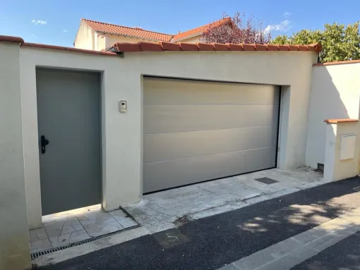 Installation d’une porte de garage à Nohic, Nègrepelisse, Alu Project