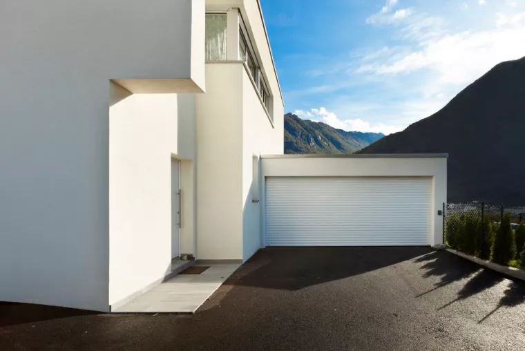 Pose d'une porte de garage enroulable, Nègrepelisse, Alu Project
