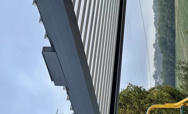 Installation de pergola bioclimatique en aluminium à Saint-Nauphary, Nègrepelisse, Alu Project