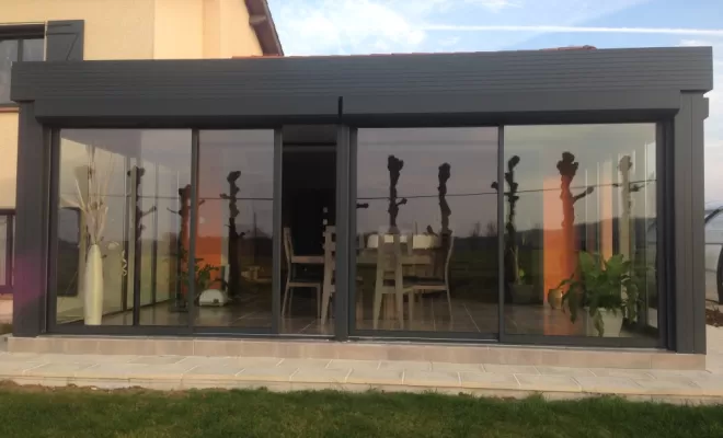 Installation de véranda avec volet roulant dans le Tarn et Garonne , Nègrepelisse, Alu Project
